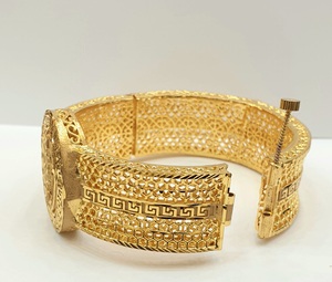 Brazalete Clásico con Patrón de Flores en Oro de 22K para Mujer, Joyería Fina para Uso Diario y Compromisos - Product Image 2