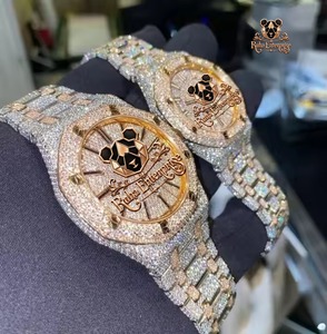 Montre en diamant moissanite la plus vendue, élégante montre-bracelet avec décoration de pierres étincelantes pour les occasions décontractées et formelles - Product Image 4