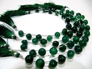 Perles en pierre naturelle d'onyx vert, forme d'oignon, 9-10 mm, lisses et simples, 8 pouces - Product Image 1