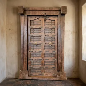 Porte double en bois vintage de Bangalore, style héritage indien, avec cadre orné, quincaillerie métallique antique, darwaza traditionnel rustique - Product Image 4