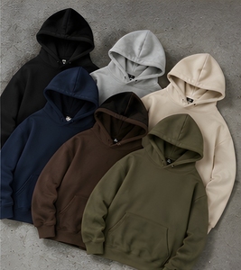 Sudadera con Capucha de Polialgodón de 280 GSM, Estilo Urbano Contemporáneo, Corte Regular, Premium, Informal, con Silueta Elegante - Product Image 6