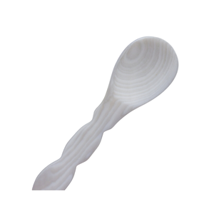 Cuillère artisanale en nacre motif Fleur de Poisson, manche long, finition miroir, logo personnalisé gravé, pour usage professionnel et rangement - Product Image 1