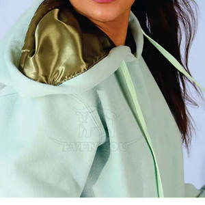 เสื้อฮู้ดดี้พรีเมียมบุซาติน ขายตรงจากโรงงาน เสื้อสตรีทแวร์คุณภาพสูงสำหรับทุกเพศ - Product Image 3