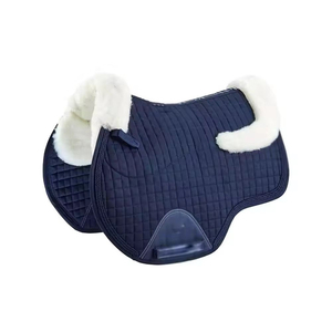 Tapis de selle de saut en laine polaire personnalisé de haute qualité avec absorption des chocs et sangle de contention pour l'équitation et l'équipement équestre - Product Image 4