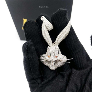 Colgante de Conejo de Dibujos Animados con Incrustaciones de Moissanita en Plata de Ley 925 – Joyería Hip Hop, Colgante de Bugs Bunny de Loney Tunes - Product Image 2