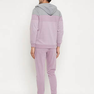 Ensemble de survêtement athlétique pour hommes avec pantalon de style jogging, tissu doux, pour un confort tout au long de la journée - Product Image 4