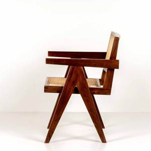 Fauteuil de bureau et de salle à manger style Pierre Jeanneret en bois massif avec pieds en V et assise en rotin naturel tressé – Vente en gros - Product Image 3