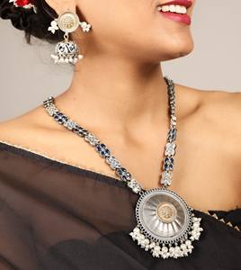 Ensemble de pendentifs vintage en forme de disque royal en acier inoxydable plaqué or antique et argent, motif floral bohème avec pierres de zircon, pour mariage féminin - Product Image 2