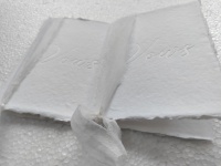 Carnets de Vœux de Mariage Élégants Faits Main avec Vernissage Mat Personnalisé, Papier Coton à Bords Frangés, Ruban de Soie Teint à la Main Sans Soudure