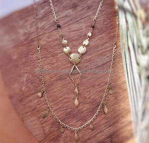 Collier en Y ou Lariat en laiton martelé fait à la main avec un design délicat en forme d'oeil de tigre et des fonctionnalités au toucher réel par Artisan Craft - Product Image 2