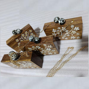 Bolso de mano con diseño de hoja con incrustaciones de madreperla de madera, monedero, regalos árabes, bolso de maquillaje árabe, bolso de viaje para mujer - Product Image 1