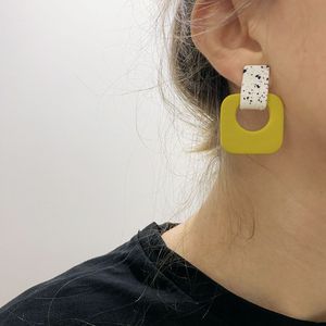 Pendientes de Resina Brillante de Lujo, Diseño de Hadas, Hechos a Mano, Artísticos, Modernos, con Patrón Geométrico, Pintados a Mano, Personalizables - Product Image 4