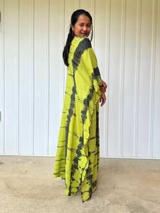 Robe kaftan en coton semi-transparente, tie-dye fait main, O 47, vêtements de plage et de resort - Product Image 5