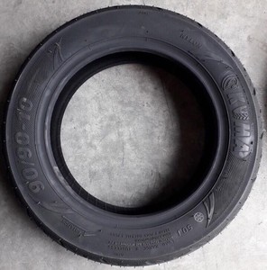 Pneu de scooter K203 de KUMATIRE Vietnam 3.50-10 90/90-10 100/90-10 Conçu pour une utilisation urbaine et pour les coursiers - Product Image 2