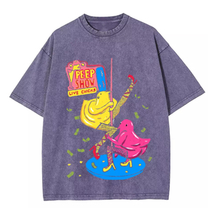 T-shirt unisexe noir délavé à l'acide, col rond, manches courtes, en coton, imprimé motif Peep Show Chick sur le devant, toutes saisons, coupe ample - Product Image 2