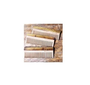 Peine de madera artesanal hecho a mano, herramienta para el cuidado del cabello, peine de madera de una sola cara, peine de madera de diseño artesanal, peine de madera superventas, logotipo personalizado - Product Image 2