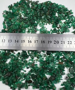 Lot de pierres brutes d'émeraude verte de qualité supérieure provenant de Panjsher, Afghanistan, pierres précieuses naturelles non traitées pour la fabrication de bijoux - Product Image 4