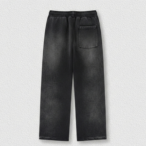 Pantalon de survêtement rose évasé pour hommes, de haute qualité, avec bandes latérales blanches imprimées sur mesure et écussons étoiles noires audacieuses, vente en gros - Product Image 4