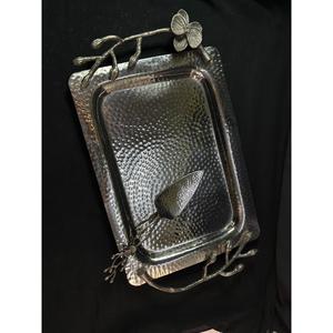 Bandeja de Servir de Lujo con Diseño Floral, Hecha a Mano, 18x20 Pulgadas, con Espátula para Pastel Incluida - Product Image 1