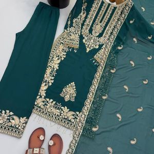 Conjunto de Kurti y Pantalón de Georgette Sintético Premium con Bordado y Dupatta, con Trabajo de Lentejuelas Intenso, Manga Larga, Diseño Étnico para Mujer - Product Image 3