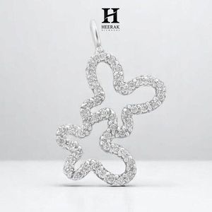 Fabricante de Joyería Fina Personalizada - Colgante de Diamantes con Motivo de Mariposa en Oro de 14k para Venta al Por Mayor, Certificado IGI/GIA - Product Image 4