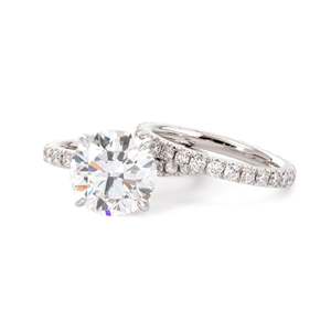 Ensemble de Mariage de Luxe en Or Blanc Massif 14K avec Diamant de Laboratoire Rond Brillant de 3 Carats Certifié IGI et Halo Caché Solitaire – Vente en Gros - Product Image 1