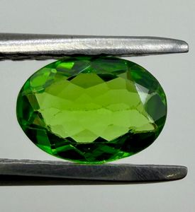 Pierre précieuse naturelle de tsavorite grenat, taille ovale, vert éclatant, pierre de collection pour bijoux - Product Image 1