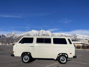 Autobús Vanagon Modelo Antiguo de 1982 en Venta, Listo para Enviar - Product Image 4