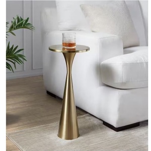 Table d'appoint contemporaine en laiton brossé avec piétement sablier, meuble d'appoint doré, table d'appoint pour salon, support d'angle - Product Image 2