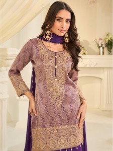 Ensemble kurta traditionnel brodé pour femmes avec pantalon palazzo et dupatta pour les occasions de mariage - Product Image 5