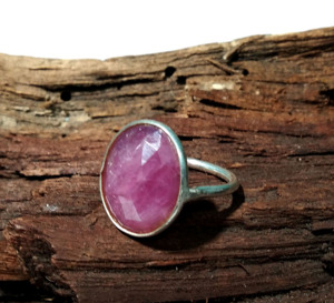 Bague en saphir rose naturel, argent sterling 925 massif, faite à la main, coupe ovale, style bohème, certifiée par un tiers, pièce maîtresse - Product Image 4