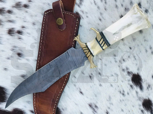 Cuchillo Bowie de Caza de Hoja Fija de Acero de Damasco Hecho a Mano con Hueso de Camello, Funda de Latón y Cuero, Regalo Ideal - Product Image 3