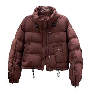 Parkas d'hiver pour hommes respirants et durables en toile matelassée, col montant, logo frontal, finition de qualité, vente en gros - Product Image 5