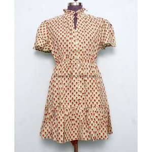 Robes d'été pour femmes, style unique, longueur courte, en coton doux et lisse de qualité supérieure, à manches courtes. - Product Image 1