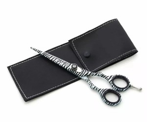 Ciseaux de coiffure professionnels pour barbier, pour droitiers, lames ultra-affûtées 440C, légers, avec repose-doigts détachable - Product Image 1