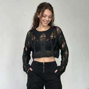 เสื้อครอปถักแบบเว้าสีดำสำหรับผู้หญิง แขนยาว คอกลม สไตล์โบฮีเมียน ทรงหลวม ใส่ได้ทั้งฤดูใบไม้ผลิและฤดูร้อน - Product Image 3