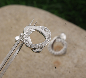 Pendientes de Plata de Ley 925 con Turquesa, Joyería Minimalista de Lujo para Bodas, Venta al por Mayor para Mujer - Product Image 1