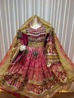 Robe afghane Kuchi vintage à manches longues aux couleurs personnalisées, magnifique, ethnique, faite à la main avec broderie et travail de miroirs.