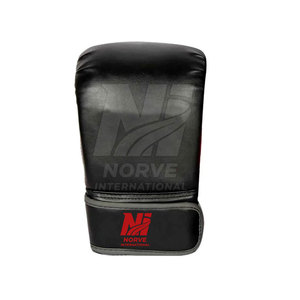 Guantes de boxeo de color sólido hechos con el mejor material, guantes de boxeo de bajo precio, guantes de boxeo de diseño personalizado. - Product Image 2