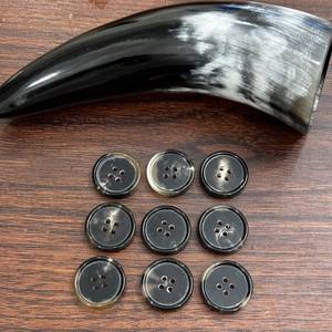 กระดุมฮอร์นแท้จากธรรมชาติสำหรับแบรนด์แฟชั่นและนักออกแบบโดย Curio CRAFT - Product Image 3