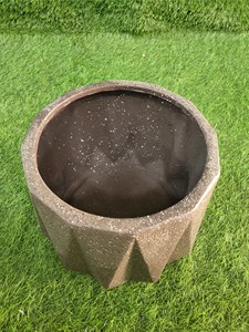 Small Fiberglass geo design FRP Planter with Rough Texture Indoor & Outdoor Flower Pots & Planters for Home & Garden Use - Product Image 4