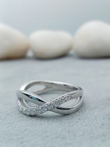 Anillo de Compromiso de Moda de Alta Demanda, Diamante Moissanita de Corte Ovalado, Piedra Brillante, Joyería de Lujo Disponible a Precio de Fábrica - Product Image 4
