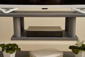 Meuble TV en bois massif durable 2026 – Console de télévision moderne en bois avec étagères de rangement ouvertes pour salon - Product Image 2