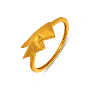 Anillo de Lujo en Forma de Flecha de Oro Sólido para Mujer, Acabado Satinado Moderno, Anillo de Declaración, Fabricante de Joyería al por Mayor - Product Image 1