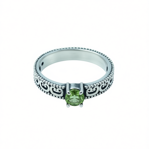 4.7 Grams Fine <b>Peridot</b> <b>Ring</b> - Product Image 2