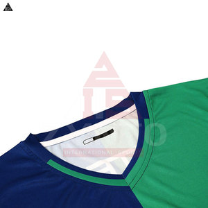 Maillot de football personnalisé avec logo imprimé, tenue d'équipe de sport, maillot de football à séchage rapide, designs d'uniformes de football, maillot de football bleu, ensemble de maillots de football - Product Image 4