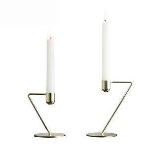 La construcción duradera garantiza un uso prolongado, lo que lo convierte en un accesorio decorativo fiable y sostenible para los años venideros. - Product Image 1