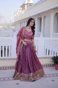 Conjunto de Lehenga Choli de Lujo de Excelente Calidad para Bodas, Festivales, Celebraciones y Regalos Disponible a un Precio Accesible - Product Image 6
