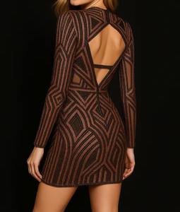 ชุดเดรสงานเลี้ยงสำหรับผู้หญิงคุณภาพพรีเมียมขายส่ง |   ผู้จัดจำหน่ายชุดราตรีสั้นประดับลูกปัดแขนยาวขายส่ง - Product Image 4