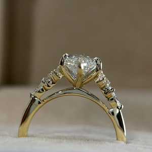Bague de fiançailles vintage avec diamant de laboratoire de forme marquise de 3 carats - Certifiée IGI, or massif 14 carats - Product Image 2